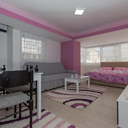 Lazo'S Apartments Охрид Екстериор снимка